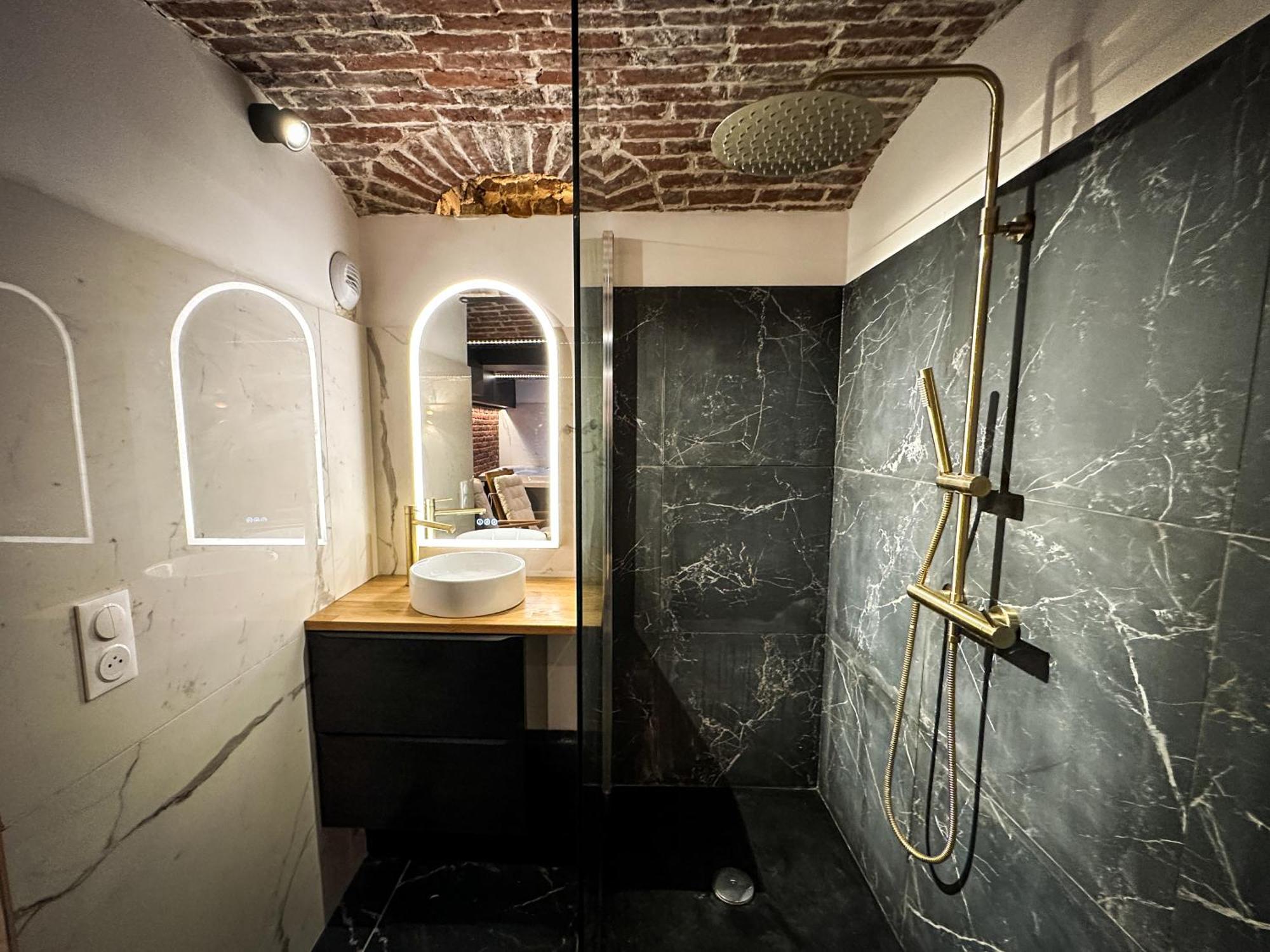 Le Bijou - Appartement, Sauna Et Jacuzzi - Lille Exterior photo
